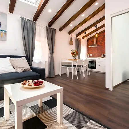 Apartment The Attic *
