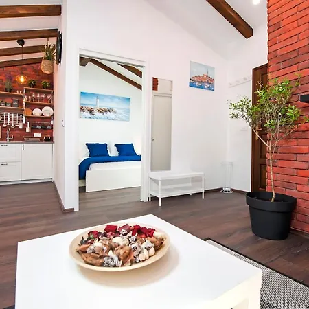 The Attic Apartment *