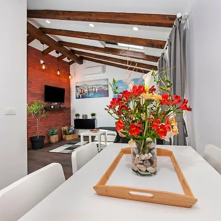 The Attic Apartment
